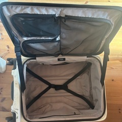 LOJELスーツケース　cuboM 
　の画像