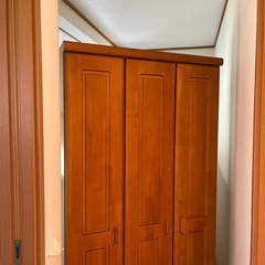 タンス本日引き取り来られる方。明日粗大ゴミに出しますの画像