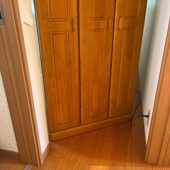 タンス本日引き取り来られる方。明日粗大ゴミに出しますの画像