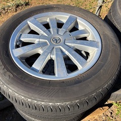 トヨタ　タイヤホイールセット205/65R/16 の画像