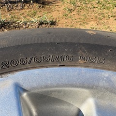 トヨタ　タイヤホイールセット205/65R/16 の画像