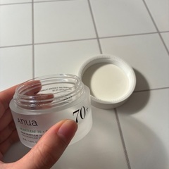 アヌア　クリーム　空き容器の画像