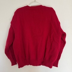 クリスマスにぴったりなセーターの画像