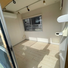 (最終値下げ)コンテナお譲りします！（リノベ済）の画像