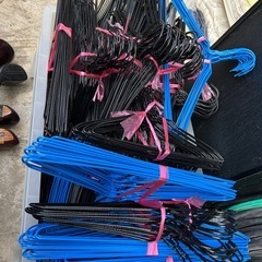 新品ハンガー　20本110円の画像