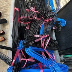 新品ハンガー　20本110円の画像