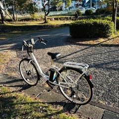電動自転車 / ホワイト / 8.5Ahバッテリー / 40km走行可能の画像