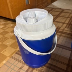 水筒１つの画像