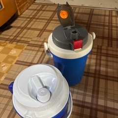 水筒１つの画像