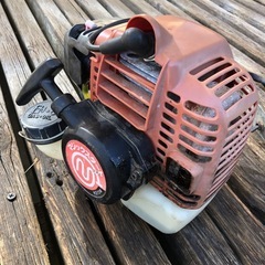 噴霧器 刈払機 草刈機 2サイクルエンジン[値下げ交渉可能]の画像