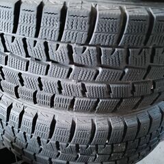 ウインターマックススタッドレスタイヤ185/65-14アルミ付の画像
