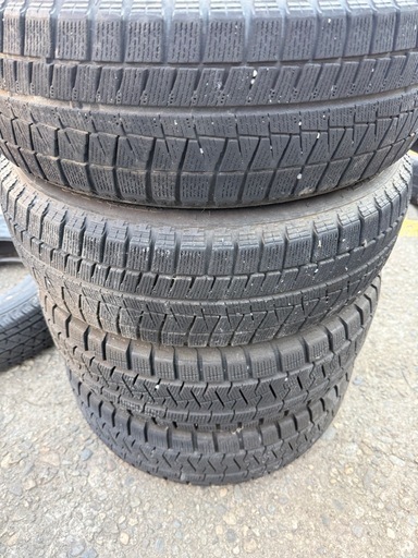 車のパーツ WINTER TYRE