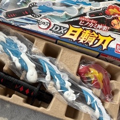 日輪刀、炭治郎の画像