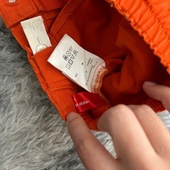 キッズ　女の子　半ズボン　オレンジ　グリーンの画像