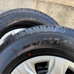 ハイエース純正タイヤの画像