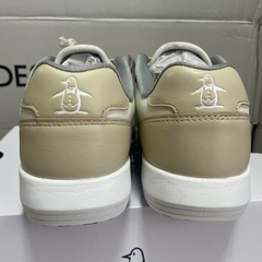 マンシングウェア スパイクレスゴルフシューズの画像