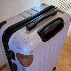 スーツケースMサイズ【破損なし】の画像