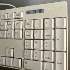 ELECOMキーボードの画像