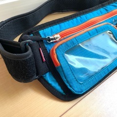 RCNBのランニングポーチの画像