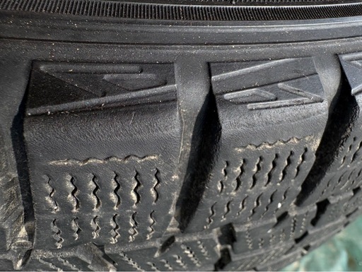 スタッドレスタイヤ
