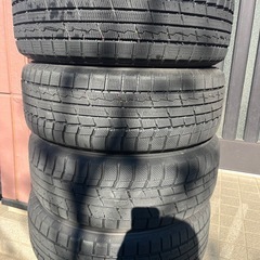 225  60 17 スタッドレス　TOYO winter  TRANPATH TX バリ山　2020年製の画像