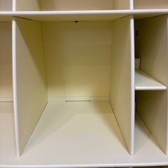 【美品】ディズニー本棚、おもちゃ棚、DVD収納、DWE、シンプルかわいいの画像