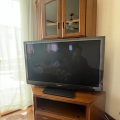 42型テレビとテレビ台セット　0円の画像