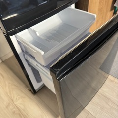 シャープ2ドア冷蔵庫の画像