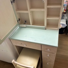 定格　5万　 ドレッサー コンセント付き 幅65cm コンパクト デスク 収納 たっぷり 鏡台 コンセント付き 可愛い かわいい 椅子付き スツール付き おしゃれ ホワイト 1面鏡 白 ピンク 姫系 プレゼント 使いやすい 化粧台　の画像