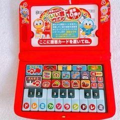 ペンちゃんのタッチパネル　ピアノ 赤の画像