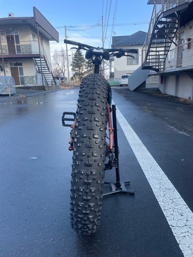 kona wo ファットバイク スパイクタイヤ装着