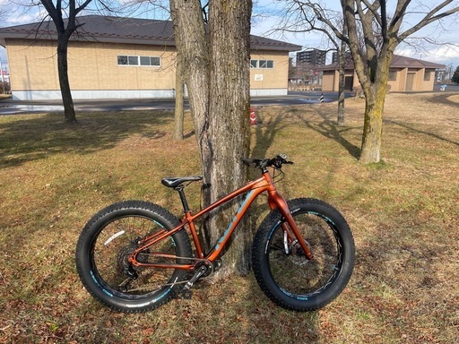 kona wo Sサイズ　美品　スパイクタイヤ装着　北海道 kona wo ファットバイク スパイクタイヤ装着