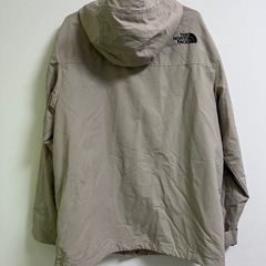 ノースフェイス マウンテンパーカー ジャケット ベージュ Lの画像