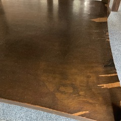 ラウンドガラステーブルの画像