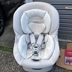 エールべべ　クルット　チャイルドシートの画像