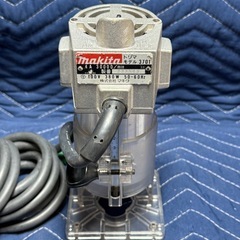 マキタ トリマ モデル3701 ビット付きの画像
