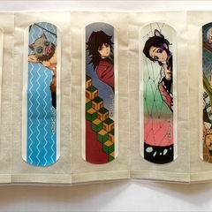 【新品】鬼滅の刃　グッズセット　禰豆子柄靴下・マスク、5種絆創膏　クリスマスプレゼント？の画像