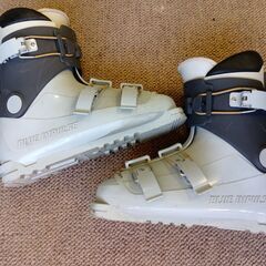 ☆★☆★☆ スキー板・靴・ストック一式 ☆★☆★☆の画像