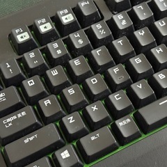 Razer BlackWidow Ultimate 2016＋Razer 大型マウスパッド セットの画像