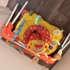 元気いっぱい! アンパンマン ベビージャンパーの画像