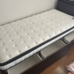 シングルベッドの画像