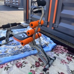 早い者勝ち　フィットネス　腹筋マシーンの画像