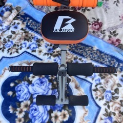 早い者勝ち　フィットネス　腹筋マシーンの画像