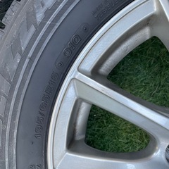 スタッドレスタイヤ　ホイール付き　ブリヂストン　 195/65R15の画像