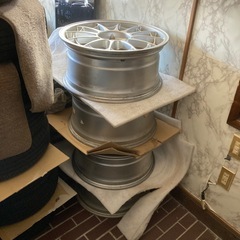18インチアルミ8j2本9j2本セット
の画像