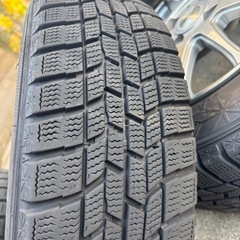 バリ溝‼︎スタッドレスタイヤ　165 / 65 R14の画像