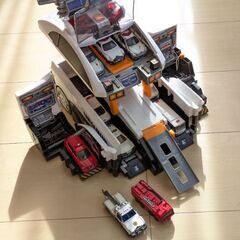 デカパトロールカー　トミカ12台　セットの画像