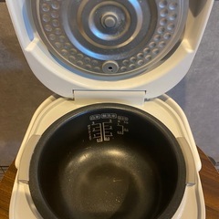 炊飯器の画像