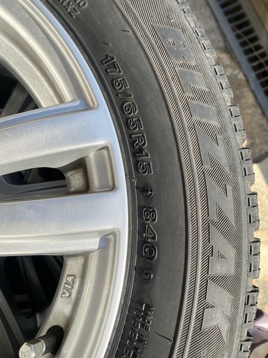 アクア使用中古スタットレスホイール4本セット 