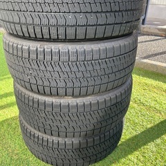 スタッドレスタイヤ　4本セット　ホイール付の画像